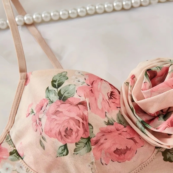 Elegant Floral Print Mesh Cami Top - Semi-Sheer, Stretchy Polyester Blend - Picture 3 of 5